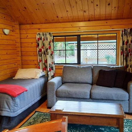 Central Chalets Ltd Alexandra Bagian luar foto