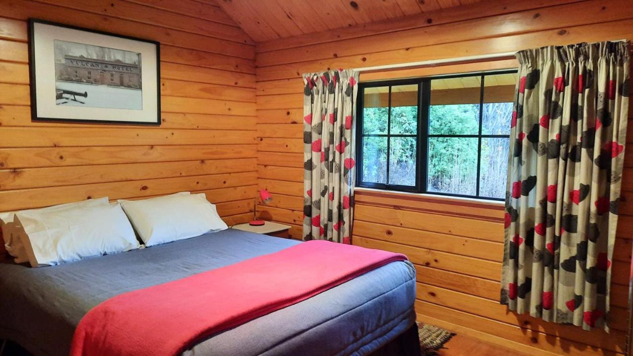 Central Chalets Ltd Alexandra Bagian luar foto