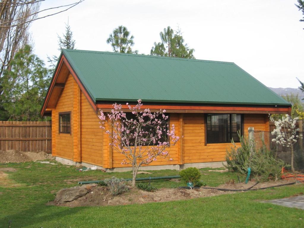 Central Chalets Ltd Alexandra Bagian luar foto